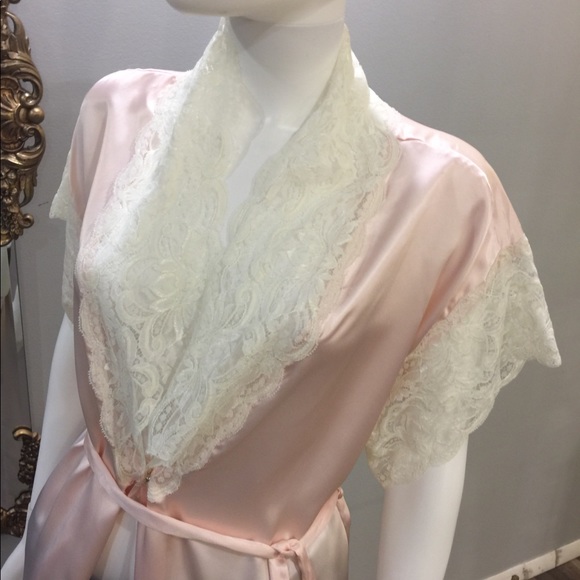 Coverups cardigan ✨🎉🎉🎉 sold🎉🎉🎉 - Picture 3 of 8